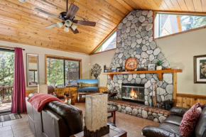Sutter Ln by AvantStay Beautifully Remodeled Kitchen4Cabin-Chic Bedrooms